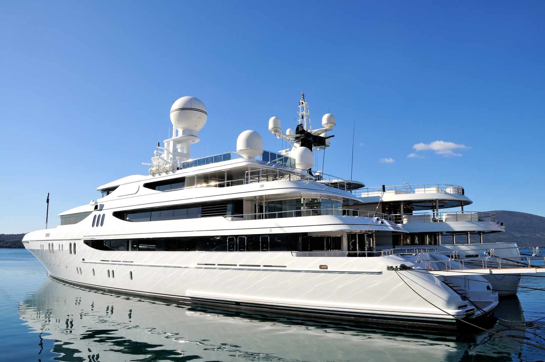 photodune-3608116-luxury-yachts-m