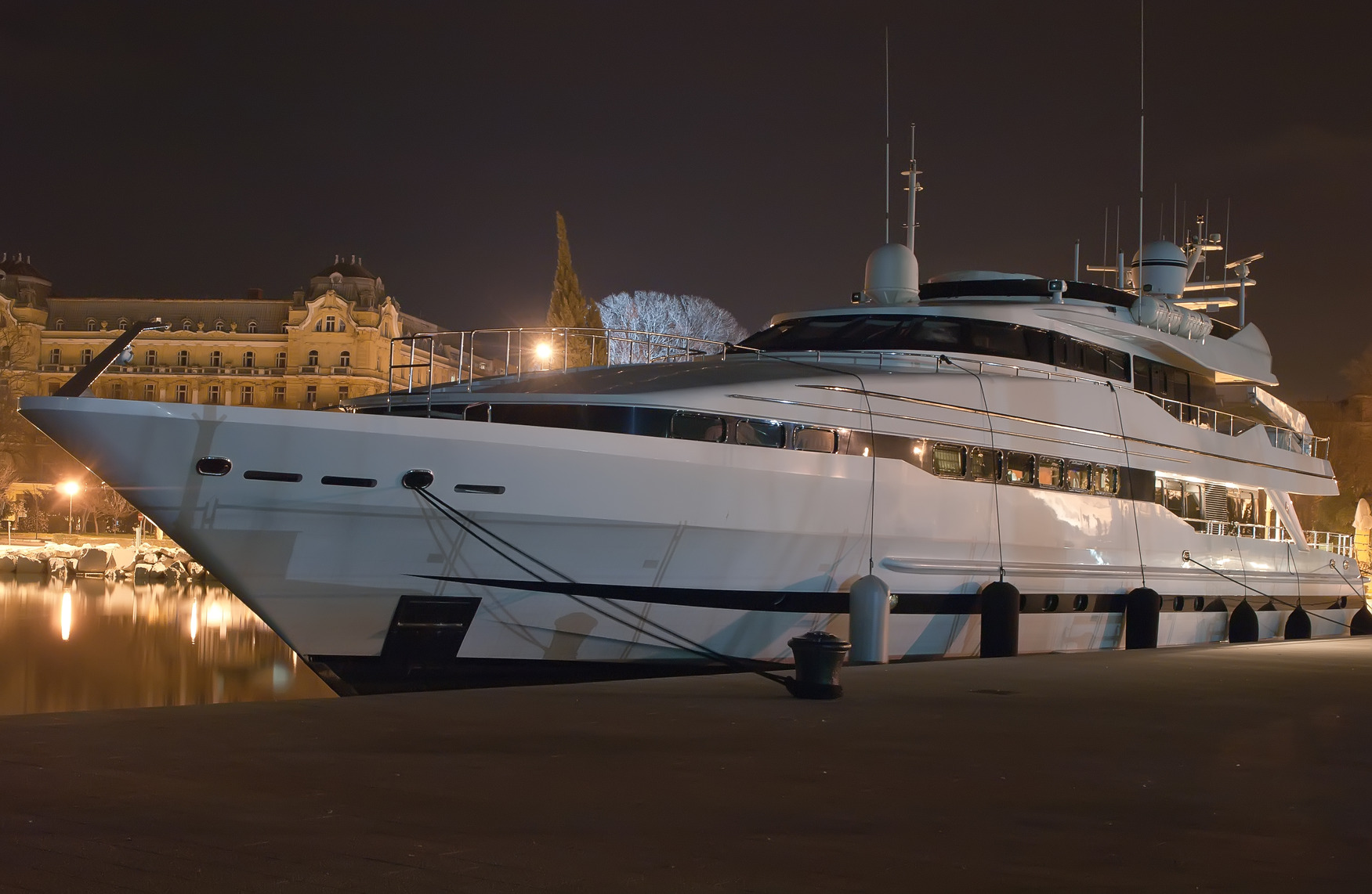 photodune-4267857-yacht-m
